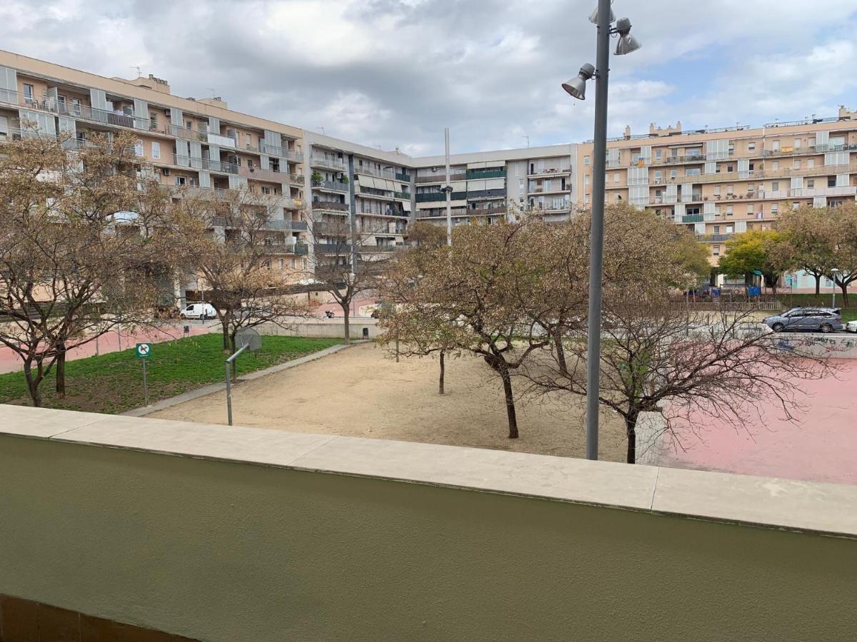 Espectacular Piso Con Fascinante Terraza Near Barcelona Lägenhet Sant Adrià de Besòs Exteriör bild